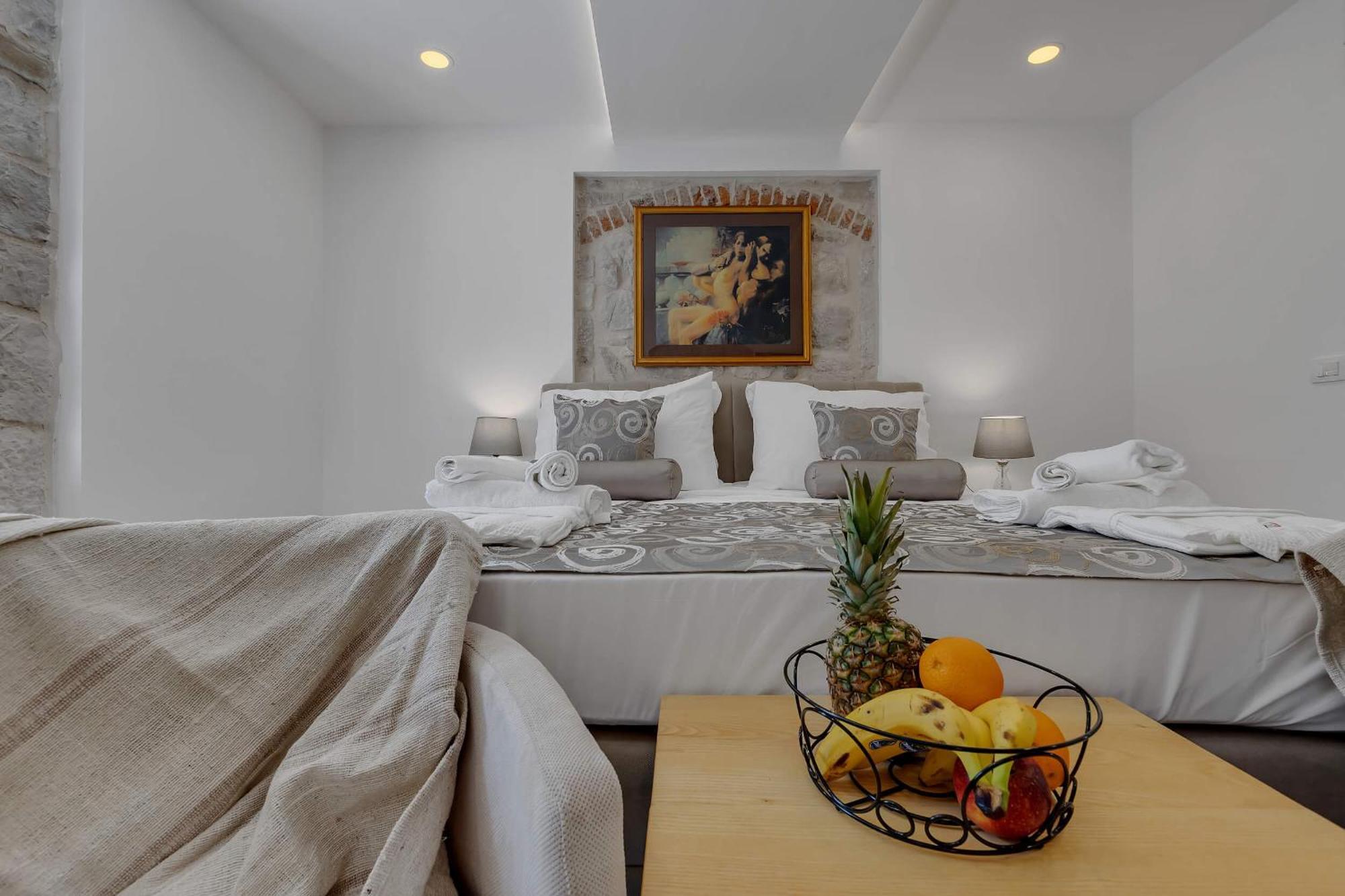 Luxury Rooms Palace B&B Макарска Экстерьер фото